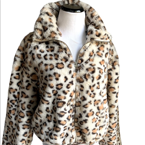 Faux Fur Semi Cropped Jacket 